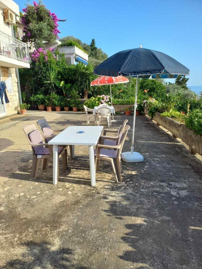 Apartments Andjus Sveti Stefan Εξωτερικό φωτογραφία