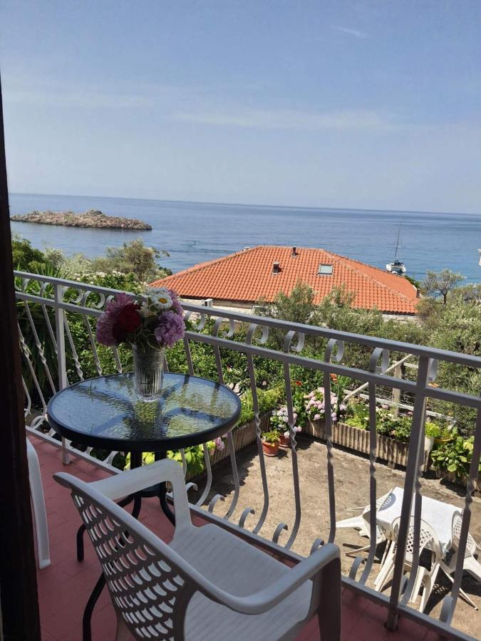 Apartments Andjus Sveti Stefan Εξωτερικό φωτογραφία