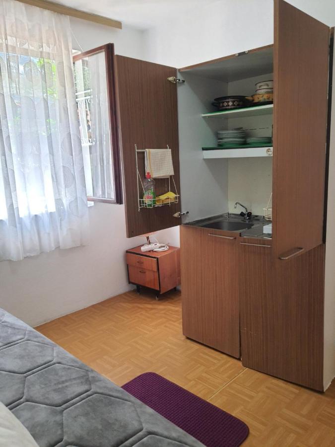 Apartments Andjus Sveti Stefan Εξωτερικό φωτογραφία