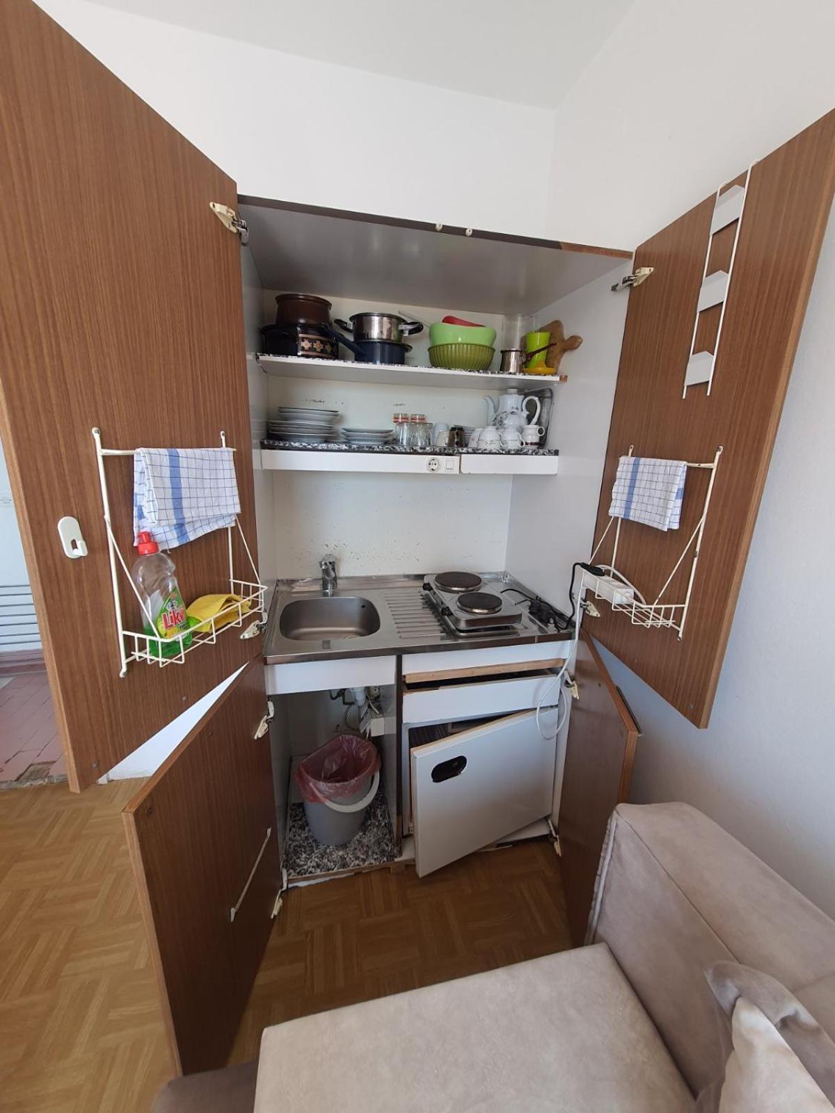 Apartments Andjus Sveti Stefan Εξωτερικό φωτογραφία